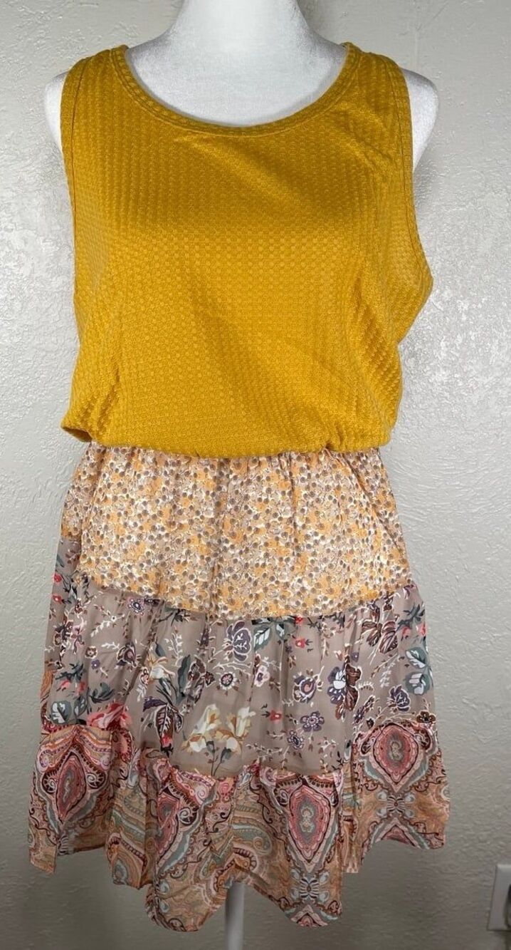 Umgee Sleeveless Tiered Floral Paisley Dress Mustard Yellow M NWT